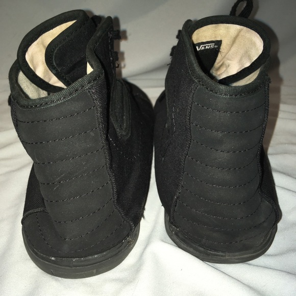 Vans - Picture 3 of 5